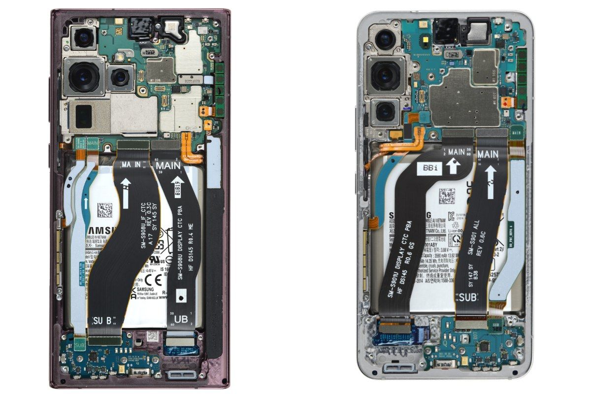 Autopsy of Galaxy S22 and S22 Plus